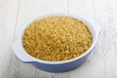 Kabın içinde ham bulgur