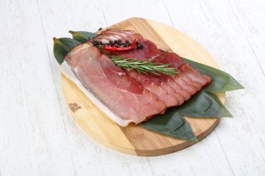 domuz Jamon biberiye dalı ile