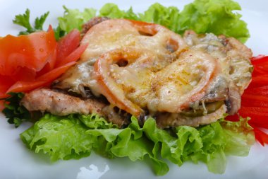 Tavuk mantar ve peynir ile