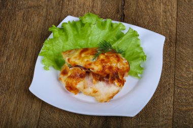 Peynir pişmiş tavuk göğsü