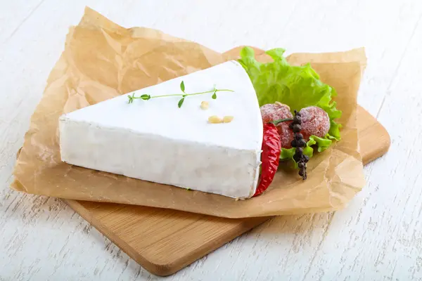 Delicious Brie cheese — Stock Photo, Image