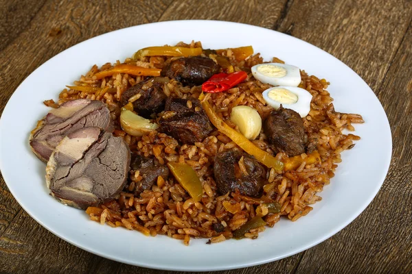 Köstlicher Reis mit Pferdefleisch — Stockfoto
