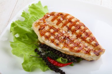 Kızarmış hindi göğsü