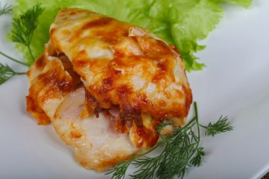 Peynir pişmiş tavuk göğsü