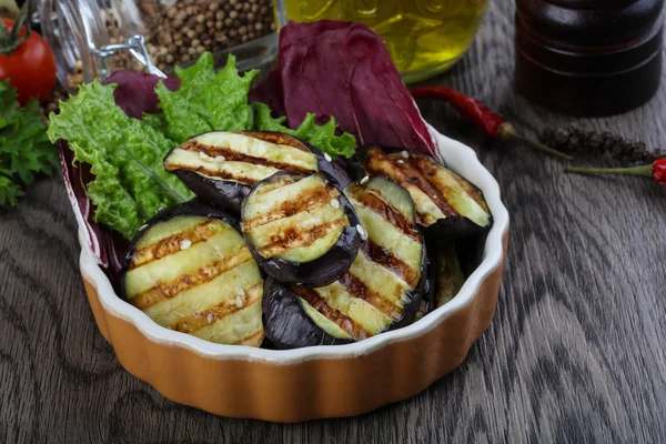 Effectieve gegrilde aubergine — Stockfoto