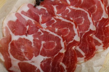 Lezzetli İtalyan jambon