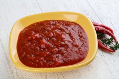 Bolognese sos yemek pişirmek için hazır