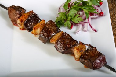 Kuzu mangal şiş