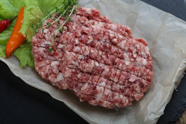 Ham burger pirzola