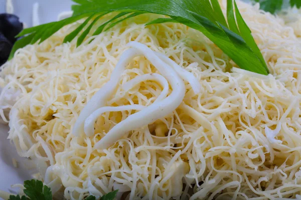 Lezzetli kalamar salatası 