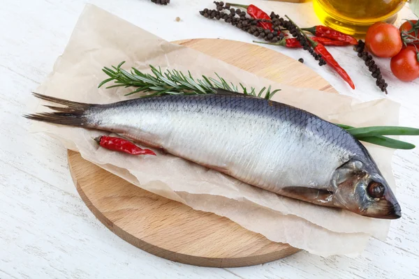 Ikan haring dengan bawang dan rosemary — Stok Foto