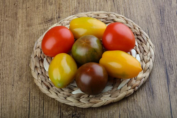 Свіжий стиглий томатний мікс — стокове фото