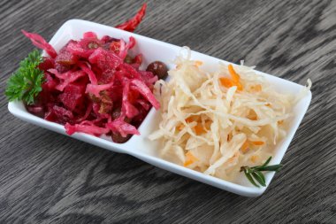 Viniagrette ve fermente lahana 