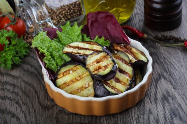 Etkili ızgara patlıcan