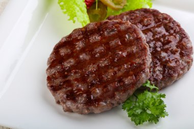 Izgara burger pirzola