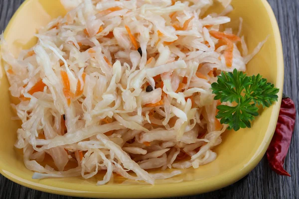 Mayalanmış lahana lahana turşusu