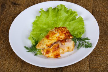 Peynir pişmiş tavuk göğsü