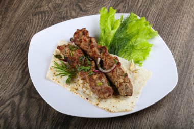 Izgara kuzu kebabı