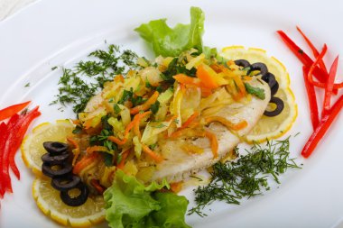 Sebzeli fırında tilapia