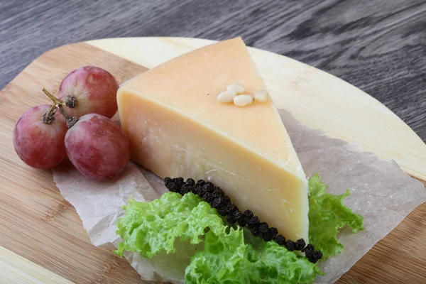 Köstlicher Parmesan — Stockfoto