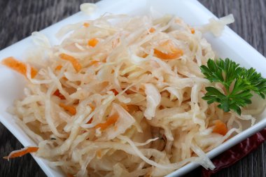 Mayalanmış lahana lahana turşusu