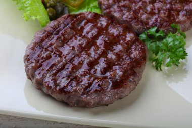 Izgara burger pirzola