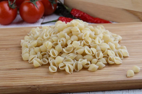 Pasta cruda - conchiglie — Foto Stock