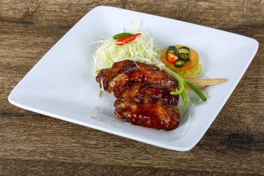 Teriyaki tavuk kanadı