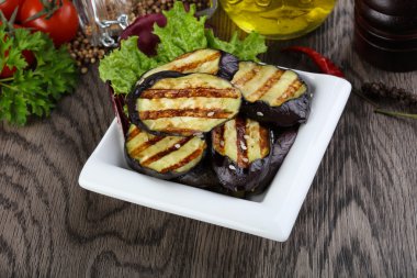 Etkili ızgara patlıcan