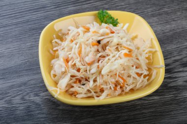 Mayalanmış lahana lahana turşusu