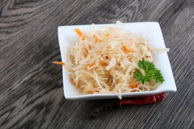 Mayalanmış lahana lahana turşusu