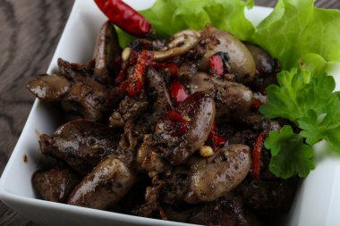 Fırında tavuk kalp ve karaciğer