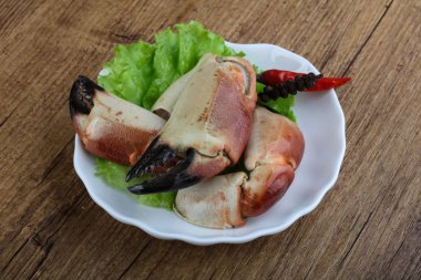 Yengeç pençeleri incelik etli