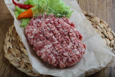 Ham burger pirzola