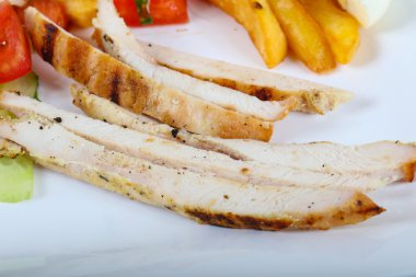 Izgara tavuk göğsü.