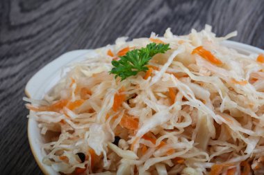 Mayalanmış lahana lahana turşusu