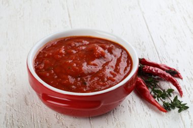 Bolognese sos yemek pişirmek için hazır