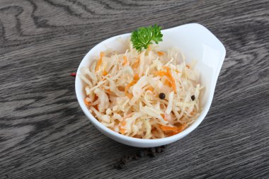 Mayalanmış lahana lahana turşusu