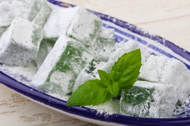 Tatlı nane lukum