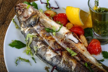 ızgara levrek balığı