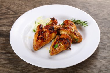 ızgara tavuk kanadı
