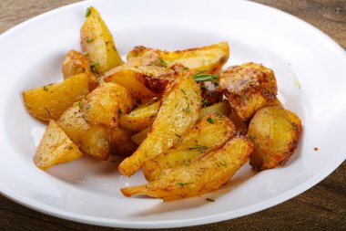 Lezzetli fırında patates