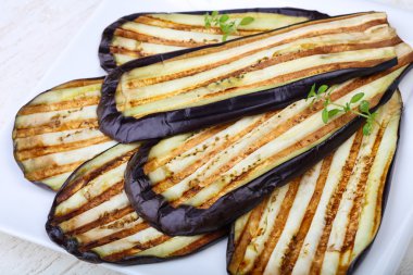 Etkili ızgara patlıcan