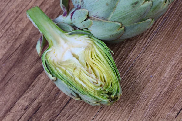 Fresh raw Artichoke — Stock Photo, Image