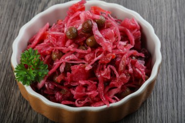 Viniagrette Rus salatası