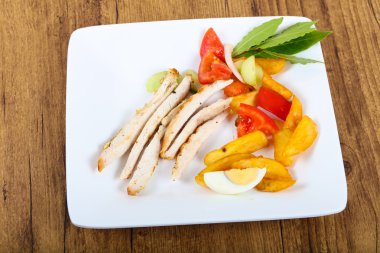 Izgara tavuk göğsü.