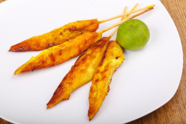 Tay geleneksel tavuk satay