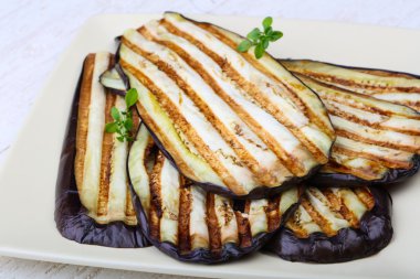 Etkili ızgara patlıcan