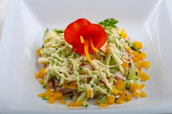 Salada de presunto deliciosa — Fotografia de Stock