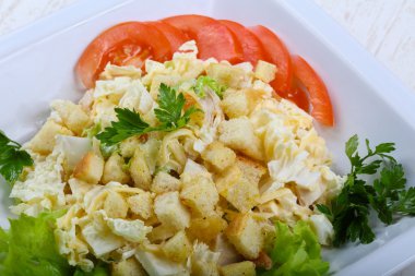 lezzetli Sezar salatası